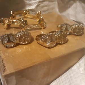 2 Fingers Gold rings